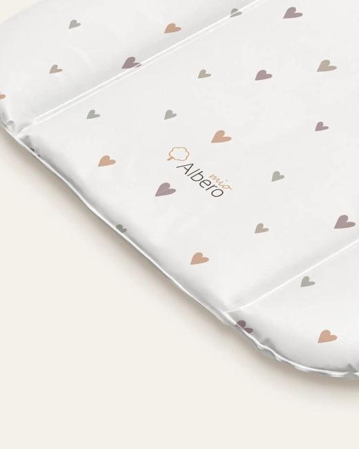Zbliżenie na wzór serduszek we wzorze maty płaskiej Mini Hearts