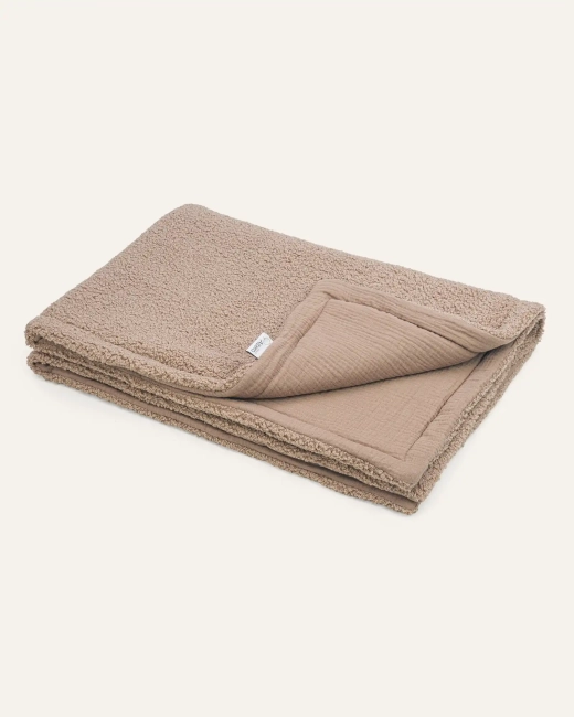 Dwustronny kocyk boucle Albero Mio beż karmel – tkanina boucle i bawełna double gauze